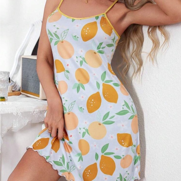 Lemon Nightgown by SilkRose - Picture 7 of 13